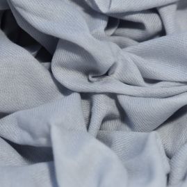 Cashmere scarf in light gray